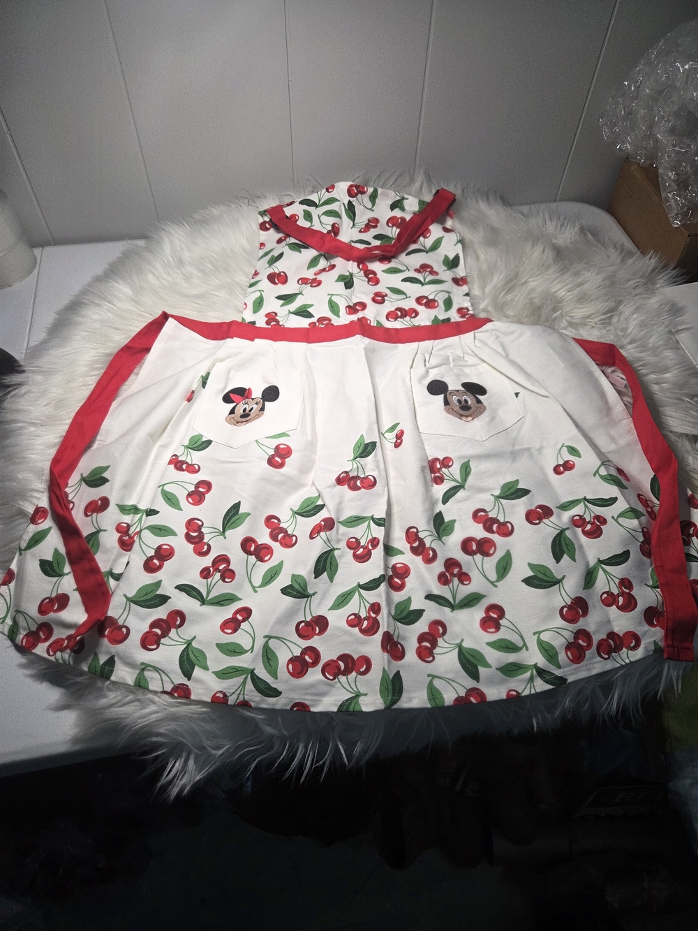 Disney Cherry Print Apron with Minnie&Mickey Pockets 100% Cotton NwT